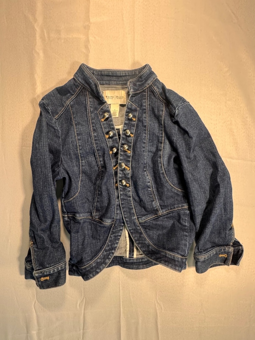 White House Black Market Women' blue jean Jacket Size 6